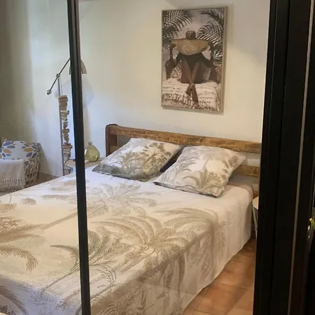Studio Cosy Avec Deux Velos Coeur De Ville Hyères Exterior foto